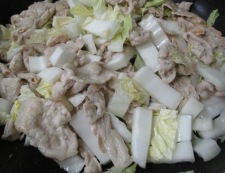 豚肉と白菜のしょうが焼き　調理②