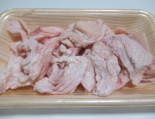 鶏皮しょうがポン酢　材料①