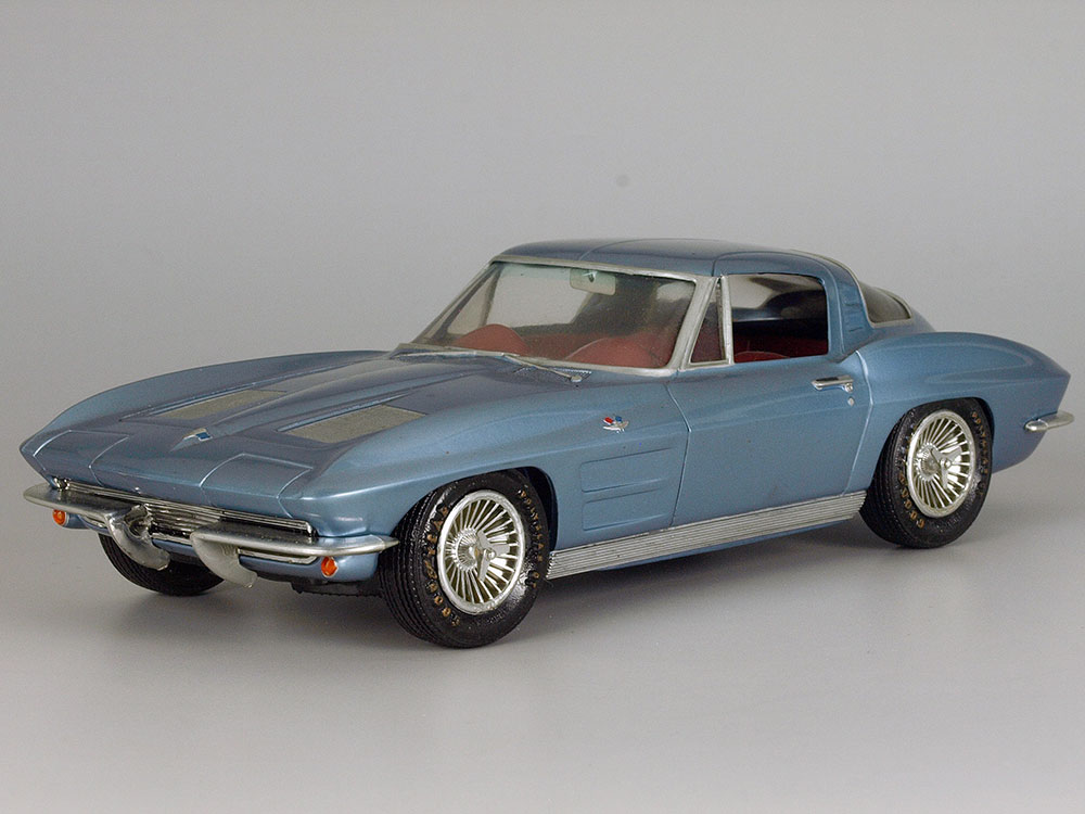 15487円 【SALE／76%OFF】 ホビー 模型車 モデルカー スケールモデルカーシボレーコルベットwelly 12427 scale model car 24073w 1963 chevrolet corvette red