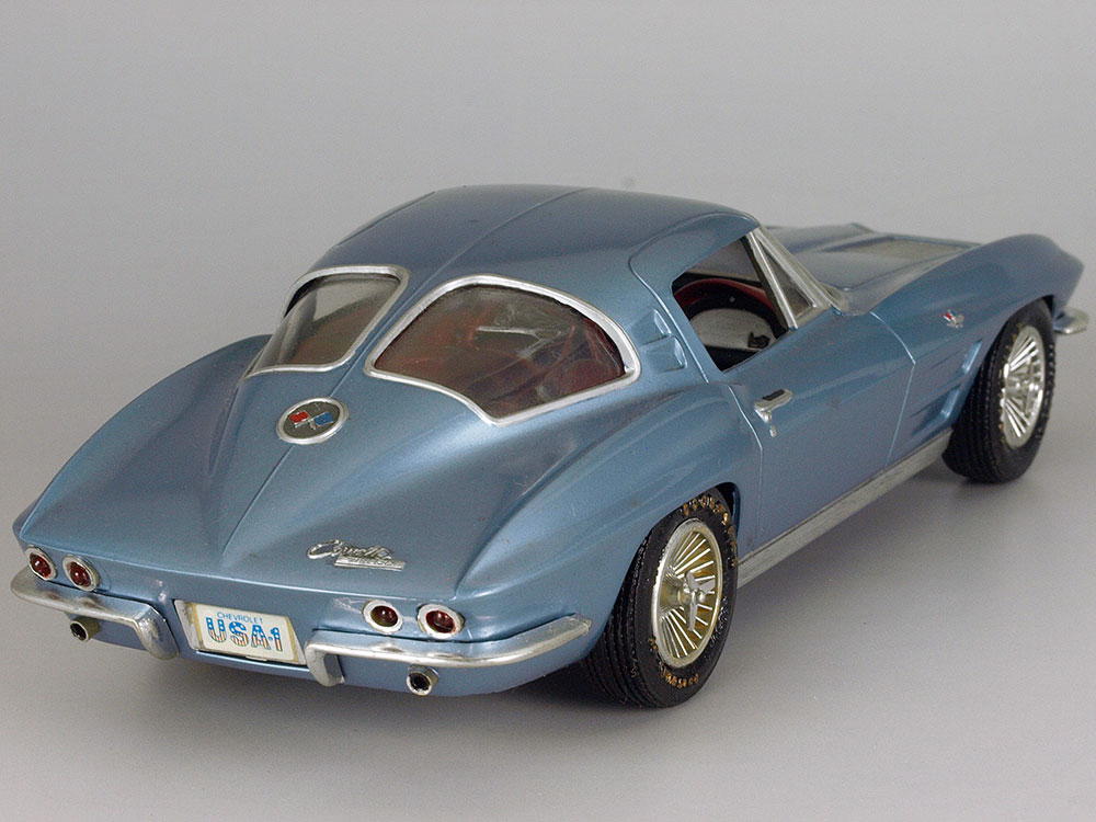 15487円 【SALE／76%OFF】 ホビー 模型車 モデルカー スケールモデルカーシボレーコルベットwelly 12427 scale model car 24073w 1963 chevrolet corvette red