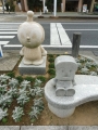 JR高知駅　アンパンマン関連の石碑2
