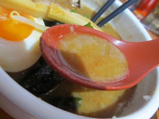丸　味噌つけ麺　つけ汁 (2)